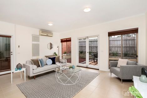 Property photo of 37 Sunhill Crescent Ardeer VIC 3022