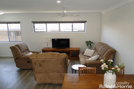 Property photo of 23/7 View Street West Gladstone QLD 4680