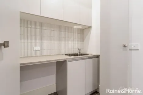 Property photo of 24 Alpaca Drive Sunbury VIC 3429