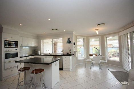 Property photo of 10 Riverview Close Hunterview NSW 2330