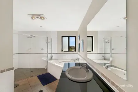 Property photo of 17/5 Crag Road Batehaven NSW 2536