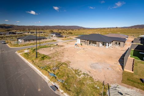 Property photo of 2 Castle Street Googong NSW 2620