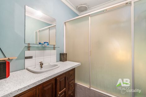 Property photo of 17 Elliot Road Wanneroo WA 6065