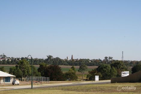 18 Morton Dr, Eastwood, VIC 3875