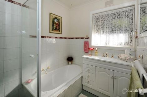 Property photo of 1 Trinidad Way Happy Valley SA 5159