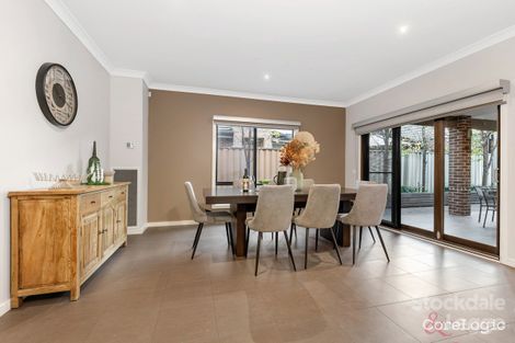 Property photo of 8 Kitchener Road Pascoe Vale VIC 3044
