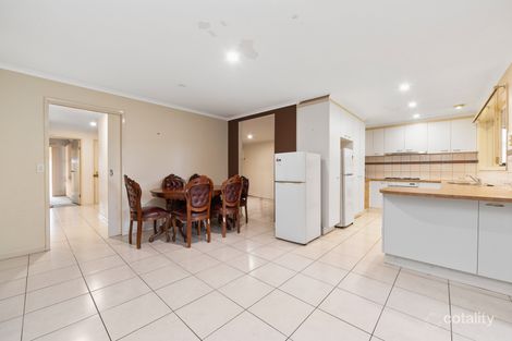 Property photo of 18 Broderick Road Carrum Downs VIC 3201