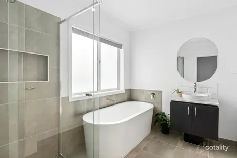 Property photo of 13 Hakea Drive Elliminyt VIC 3250