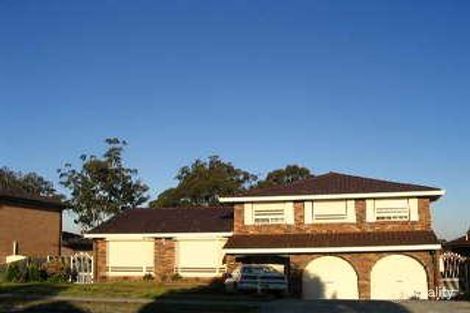 21 Runcorn St, St Johns Park, NSW 2176