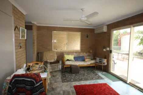 Property photo of 12 Flinders Street Mundubbera QLD 4626