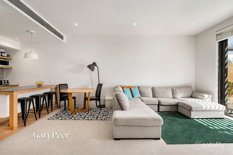 Property photo of 60B Kambrook Road Caulfield North VIC 3161