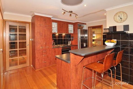 Property photo of 11 Monaro Close Kealba VIC 3021