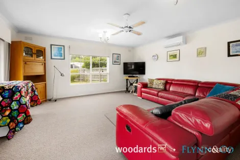 Property photo of 18 Killara Court Rosebud VIC 3939