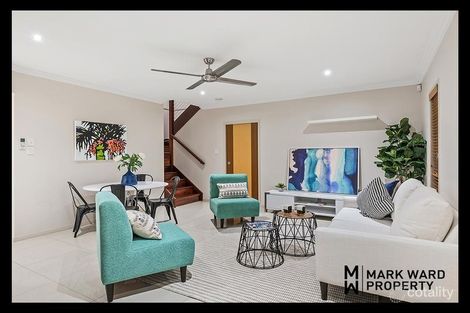 Property photo of 1/381 Bennetts Road Norman Park QLD 4170