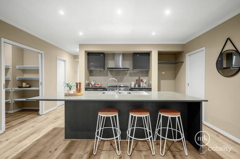 Property photo of 126 Hazel Glen Drive Doreen VIC 3754