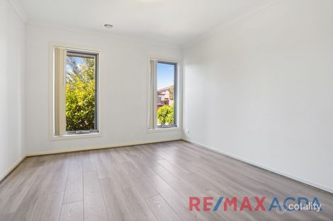 Property photo of 5 Ostend Crescent Point Cook VIC 3030