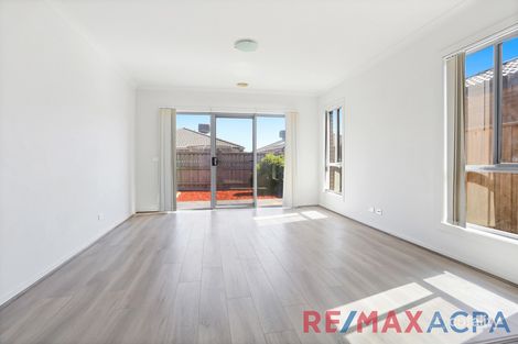 Property photo of 5 Ostend Crescent Point Cook VIC 3030