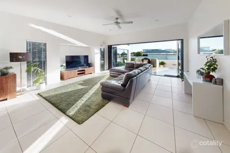 Property photo of 42 Regatta Boulevard Wurtulla QLD 4575