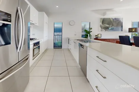 Property photo of 42 Regatta Boulevard Wurtulla QLD 4575
