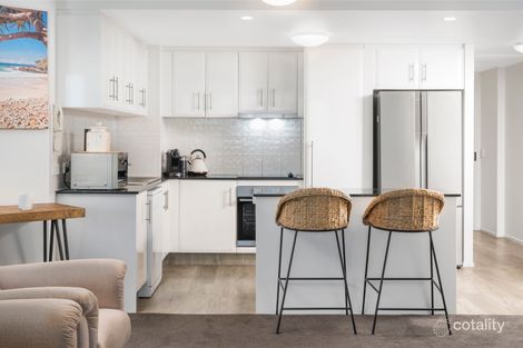 Property photo of 14/242-244 Marine Parade Labrador QLD 4215