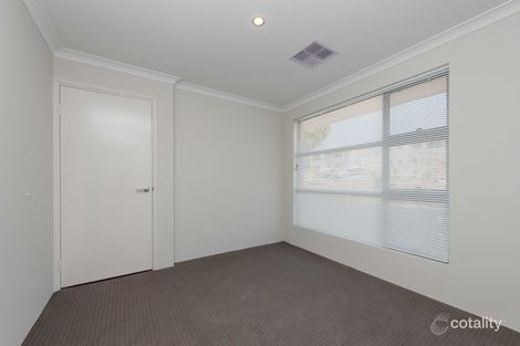 Property photo of 221 Bridgewater Drive Kallaroo WA 6025