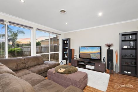 Property photo of 102 David Collins Drive Endeavour Hills VIC 3802