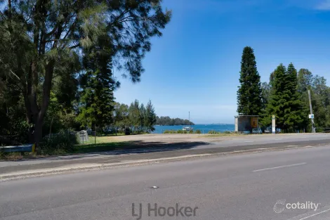 Property photo of 13/305 Main Road Fennell Bay NSW 2283