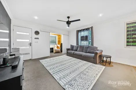 Property photo of 11 Daffodil Street Logan Central QLD 4114