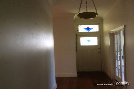 Property photo of 8 Gordon Street Mont Albert VIC 3127
