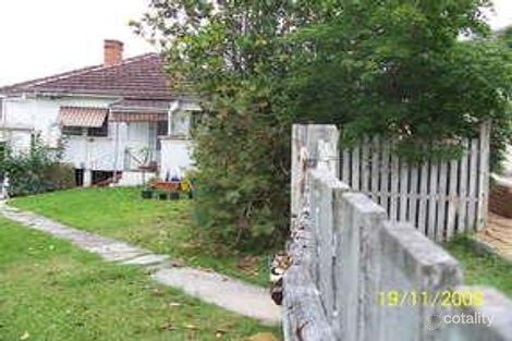 14 Broadwater St, Point Clare, NSW 2250