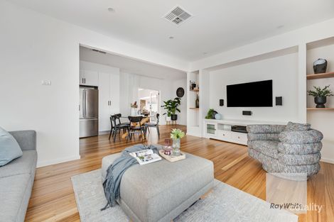 Property photo of 9 Jessop Court Gladstone Park VIC 3043