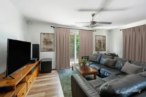 Property photo of 2 Doris Place Bray Park QLD 4500