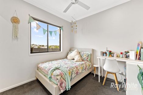 Property photo of 14 Mount Cooroora Street Park Ridge QLD 4125