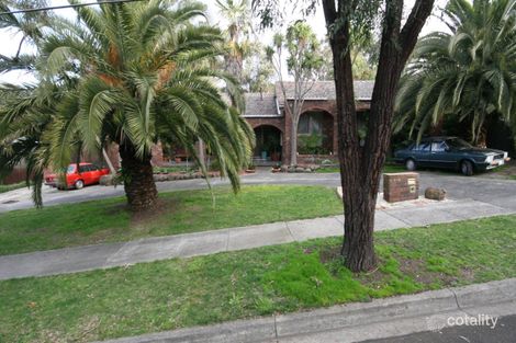 16-18 Blue Mist Dr, Croydon South, VIC 3136