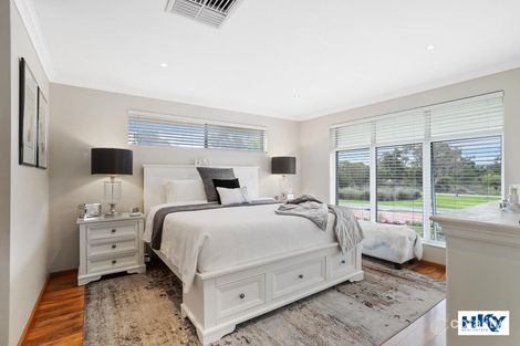Property photo of 16 Ollave Circuit Aveley WA 6069