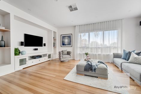 Property photo of 9 Jessop Court Gladstone Park VIC 3043