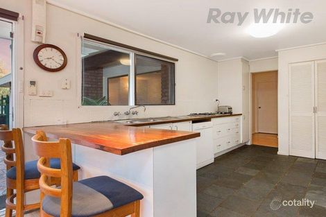 Property photo of 15 Yuluma Court Frankston VIC 3199