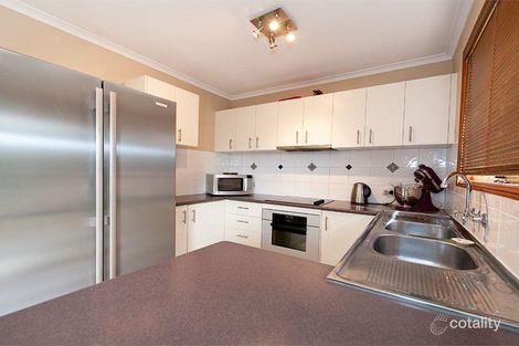 Property photo of 5 Stuart Court Kallangur QLD 4503