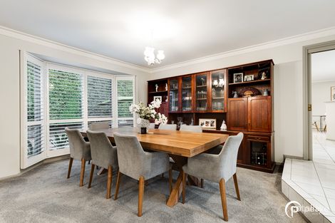 Property photo of 36 Avebury Drive Berwick VIC 3806