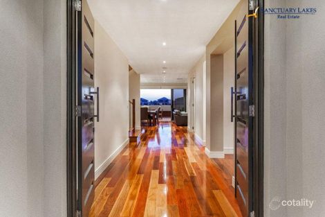 Property photo of 15 Sundowner Place Point Cook VIC 3030
