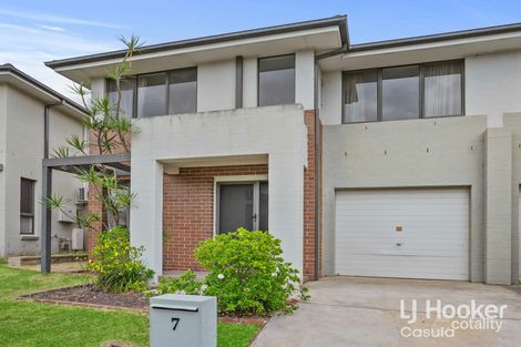 7 Grenada Rd, Glenfield, NSW 2167