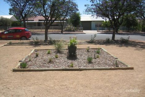 Property photo of 5 Oak Street Loxton SA 5333