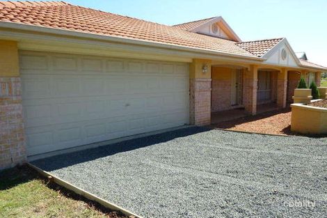 Property photo of 2 Golden Ash Drive Aberglasslyn NSW 2320