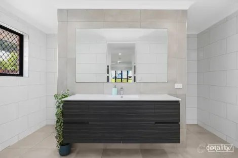 Property photo of 20 Oxford Road Yeppoon QLD 4703