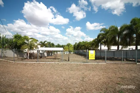 79 York St, Queenton, QLD 4820
