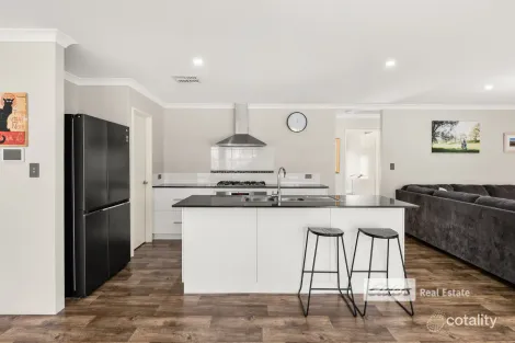 Property photo of 18 Milky Way Link Australind WA 6233