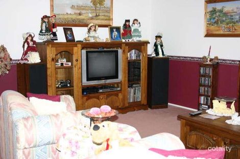 Property photo of 11 Fullerton Circuit St Helens Park NSW 2560