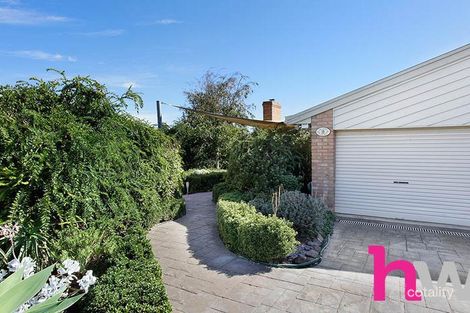 Property photo of 2 Moata Court Grovedale VIC 3216