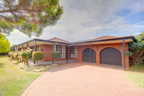 420 Forest St, Wendouree, VIC 3355