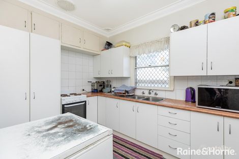 Property photo of 93 Robert Street South Tamworth NSW 2340
